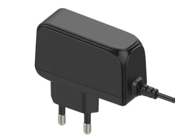 Zasilacz wtyczkowy 24V/0.5A/12W, czarny, adapter wertykalny, gniazdo AC:CEE7/16. wtyk DC:2.1/5.5(+) POS24050A